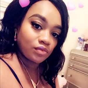 Meet your Posher, Danaysia